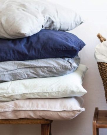 How Often Should You Change Your Pillows: Here's the Answer [Upd. 2021]